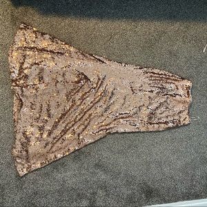 Sequins gold maxi dress. Mermaid style size medium